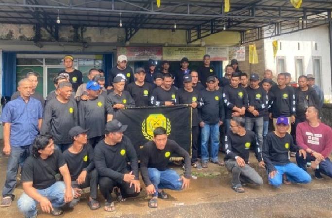 Sudah di Garis Polisi, Gudang Oli Palsu Nekat Beroperasi