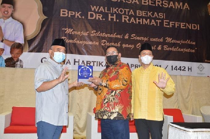 Walikota Bekasi Buka Puasa Bersama Kadin